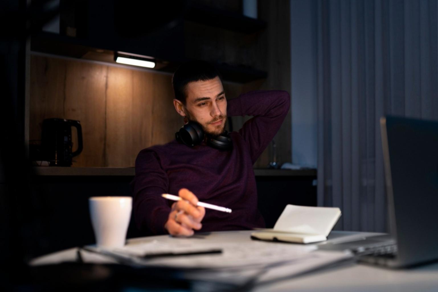 Espacio de trabajo profesional para análisis financiero